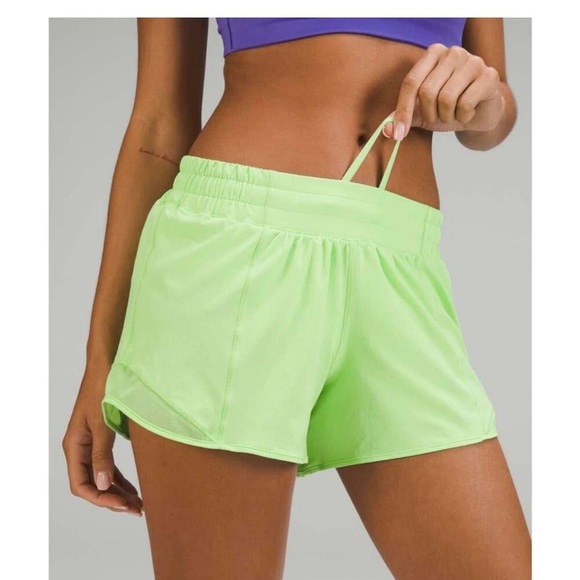 Lululemon Athletica Scream Green Light Hotty Hots - Picture 1 of 3